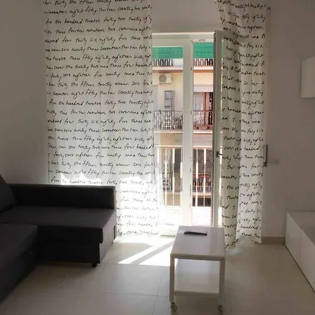 Rohome Apartment *